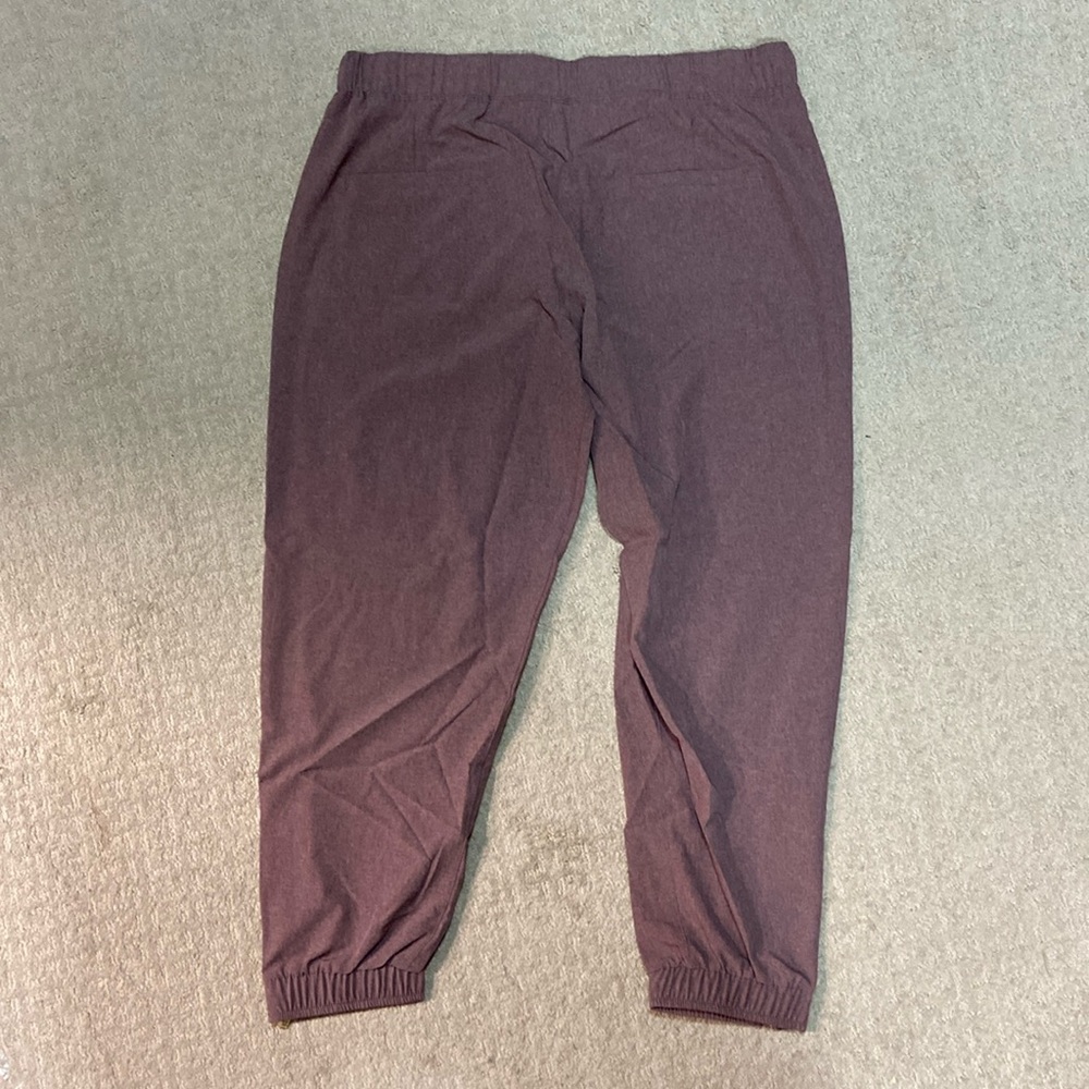 Heather Maroon Albion Fit Jetsetters with Gold Zipper Accents - Picture 2 of 6